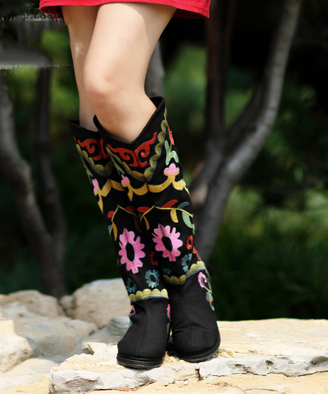 Polished Boots with an Effortless Classic Look