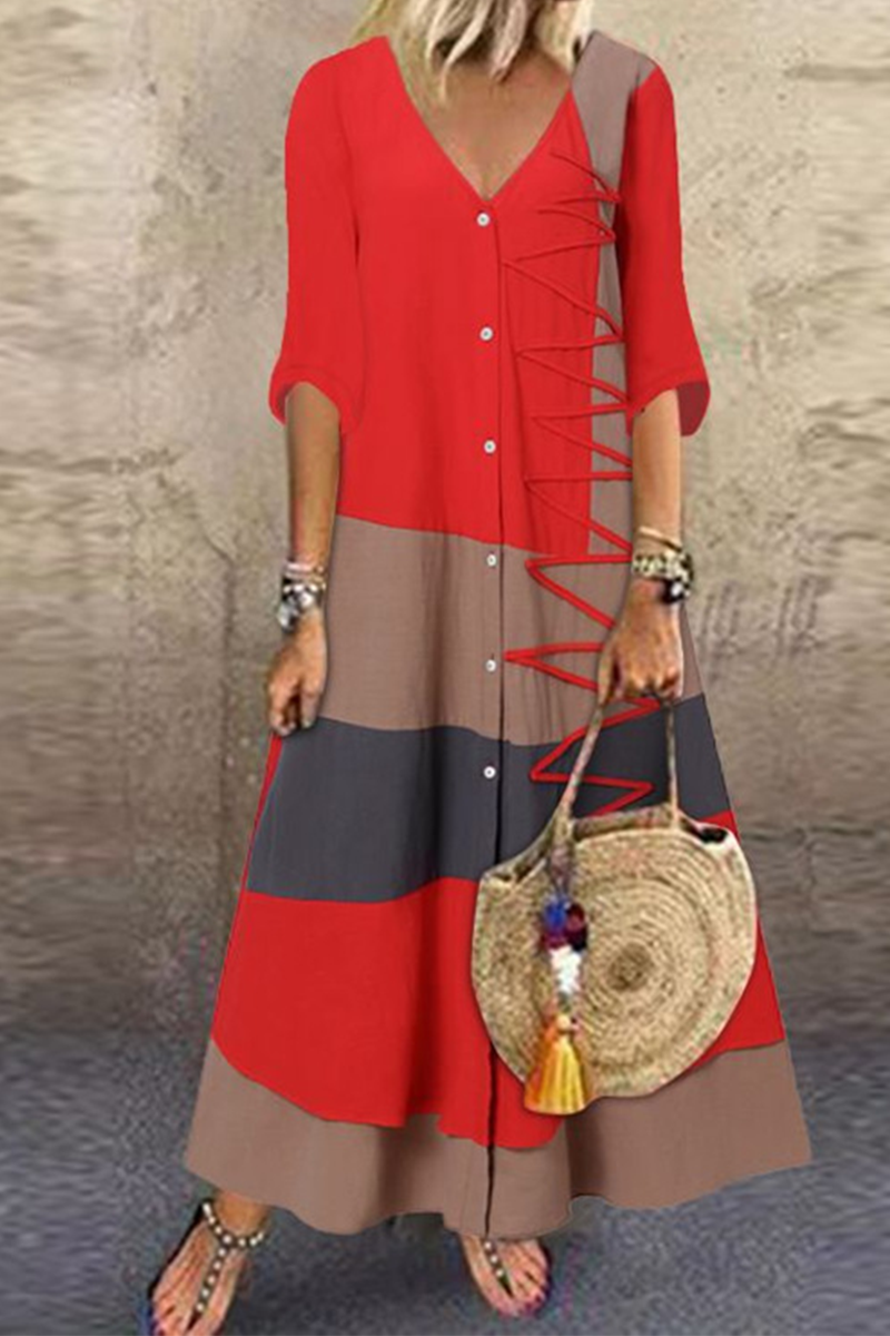 Classic Vintage Dress with a Flattering Fit