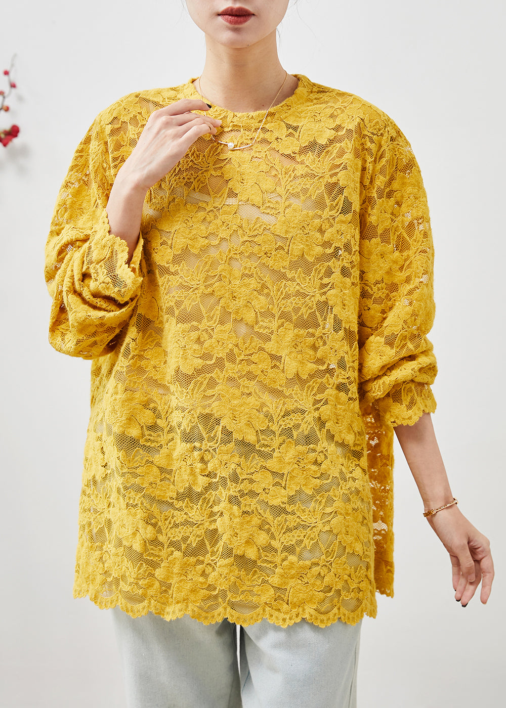Well Tailored Top with a Graceful Silhouette