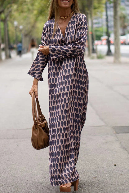 Classic Vintage & Enduringly Stylish Dress