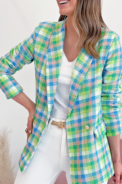 Effortlessly Elegant Jacket with a Timeless Design