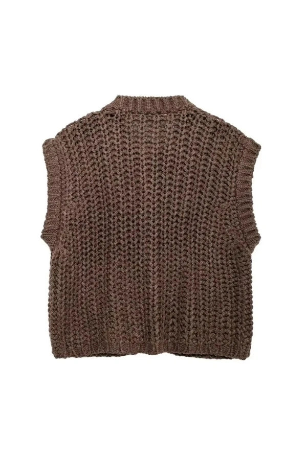 Well Tailored Garment with a Graceful Silhouette