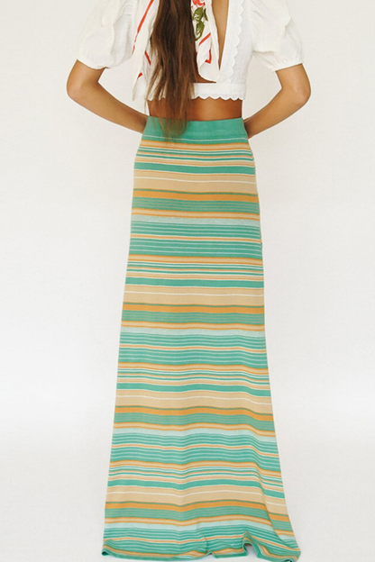 Effortlessly Elegant Garment with a Timeless Design