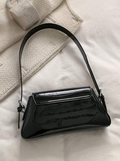 Elegantly Styled Bag for Everyday Wear
