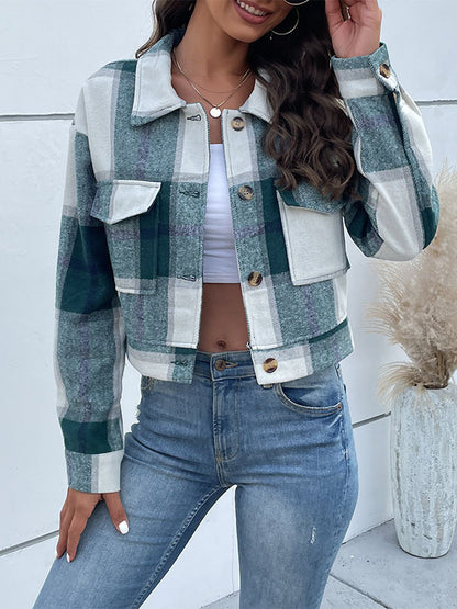 Gracefully Styled Jacket for Any Occasion
