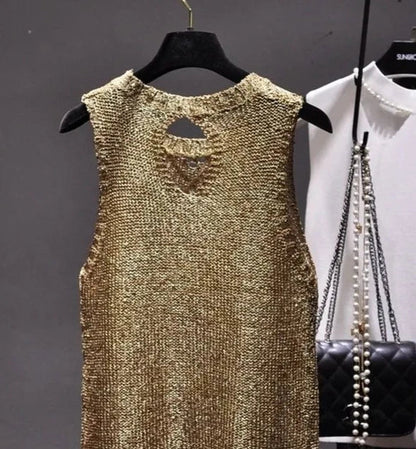 Polished Top with an Effortless Classic Look