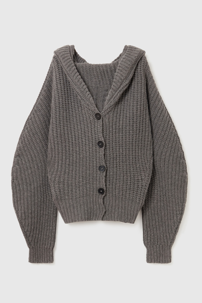 Effortlessly Elegant Cardigan with a Timeless Design