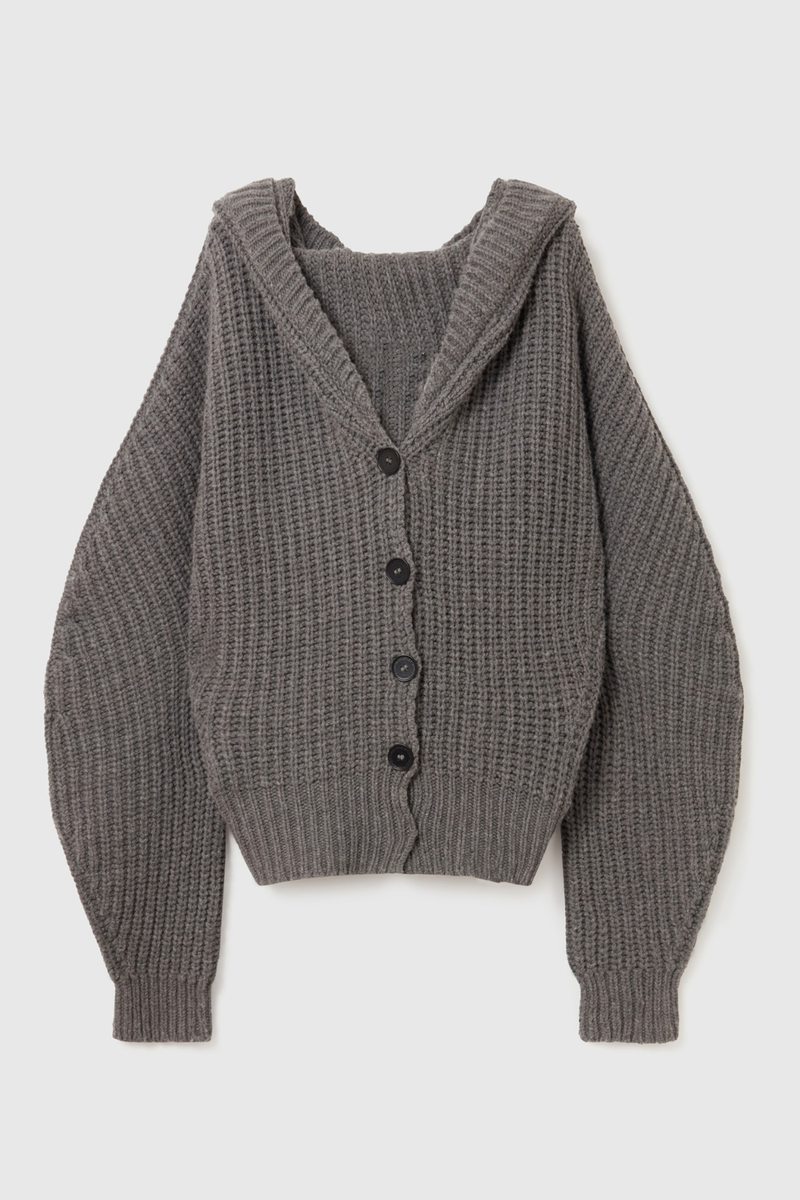 Effortlessly Elegant Cardigan with a Timeless Design