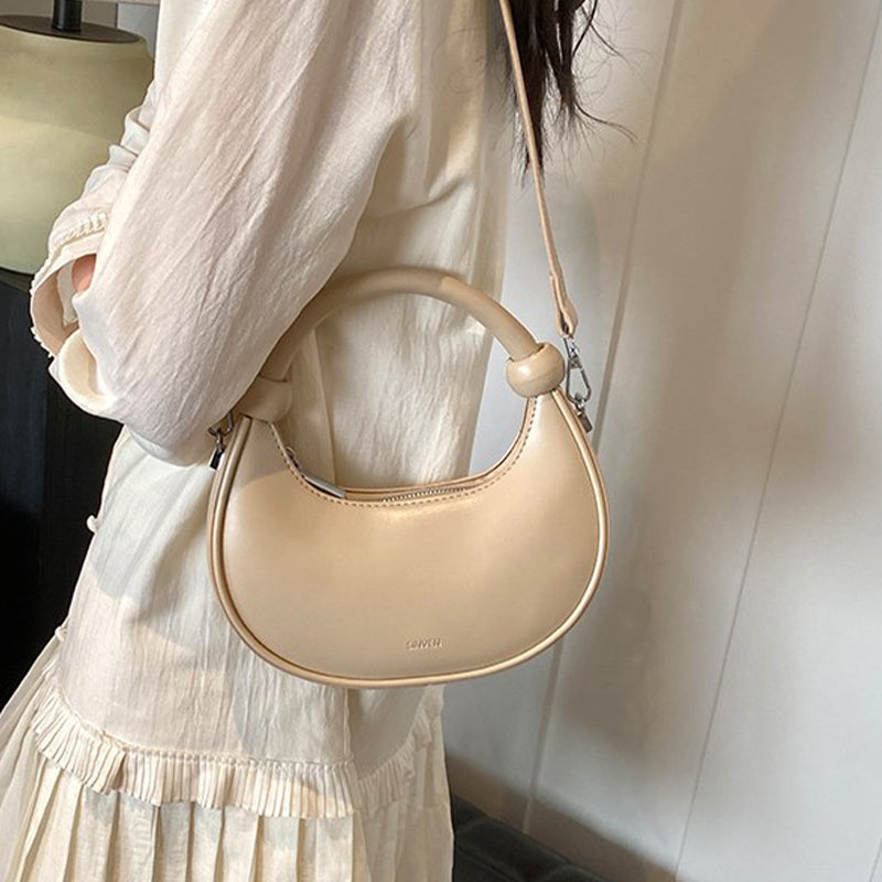 Effortlessly Elegant Bag with a Timeless Design