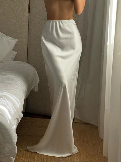 Gracefully Styled Garment for Any Occasion