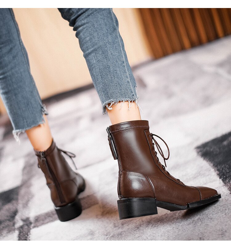 Polished Boots with an Effortless Classic Look