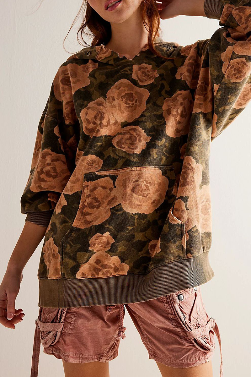 Effortlessly Elegant Garment with a Timeless Design