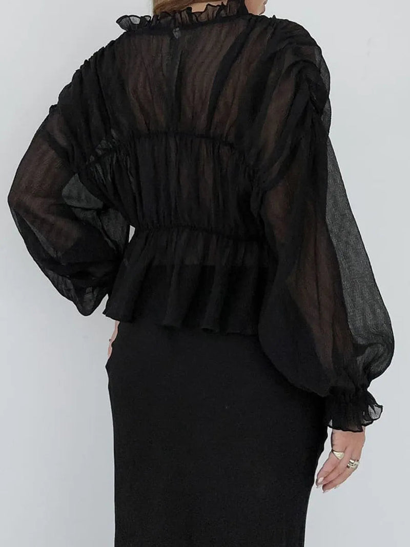 Beautifully Crafted Blouse in a Classic Style