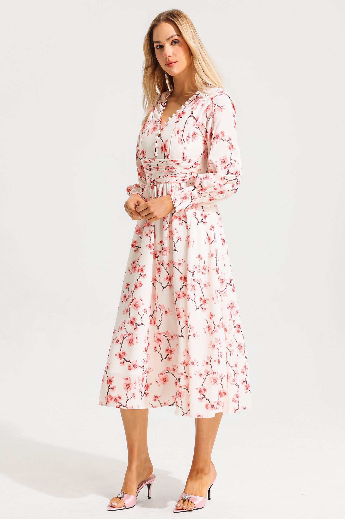 Sophisticated Dress with a Clean Classic Look