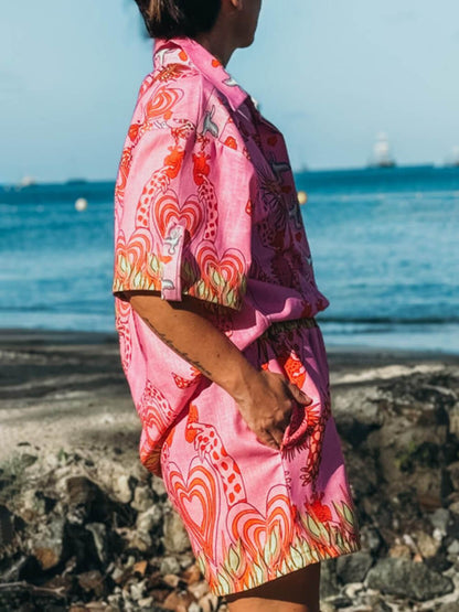 Classic Vintage Shirt with a Flattering Fit