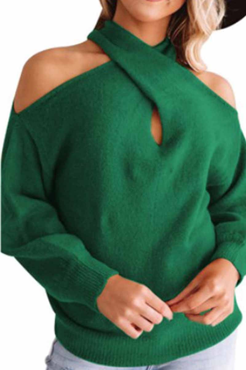 Well Tailored Sweater with a Graceful Silhouette