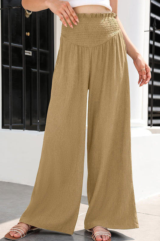 Elegantly Styled Trousers for Everyday Wear