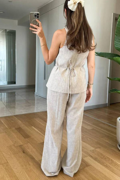 Sophisticated Pants with a Clean Classic Look