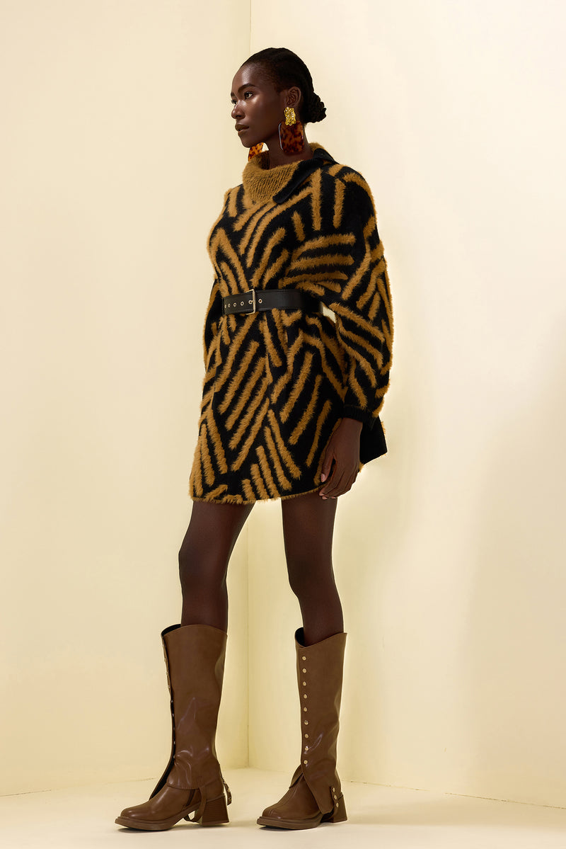 Classic Vintage Sweater with a Flattering Fit