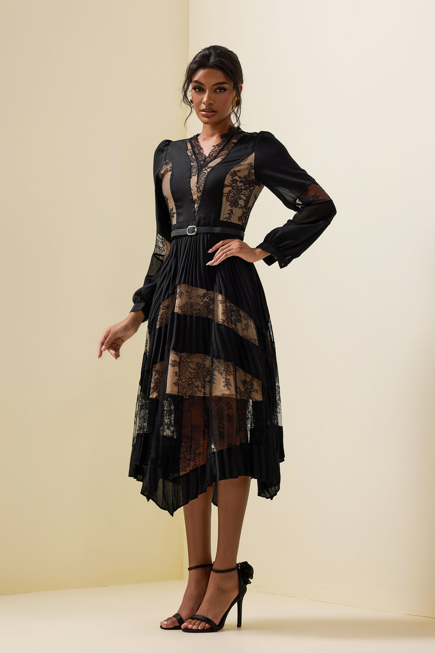 Classic Vintage & Enduringly Stylish Dress