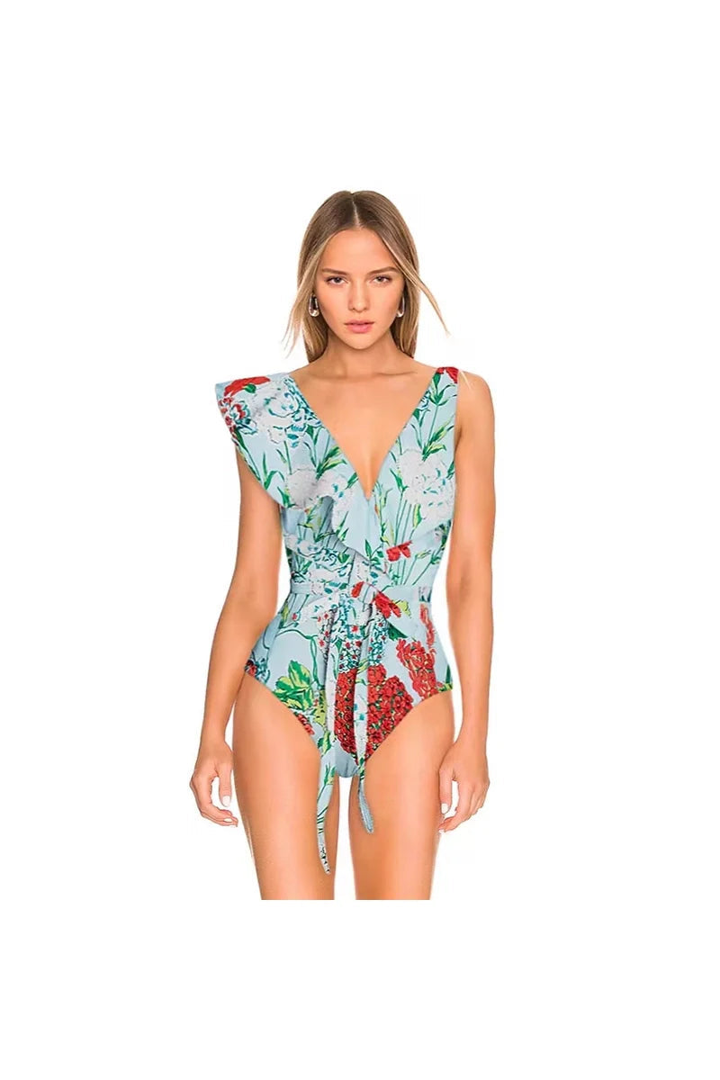 Effortlessly Elegant Bikini with a Timeless Design