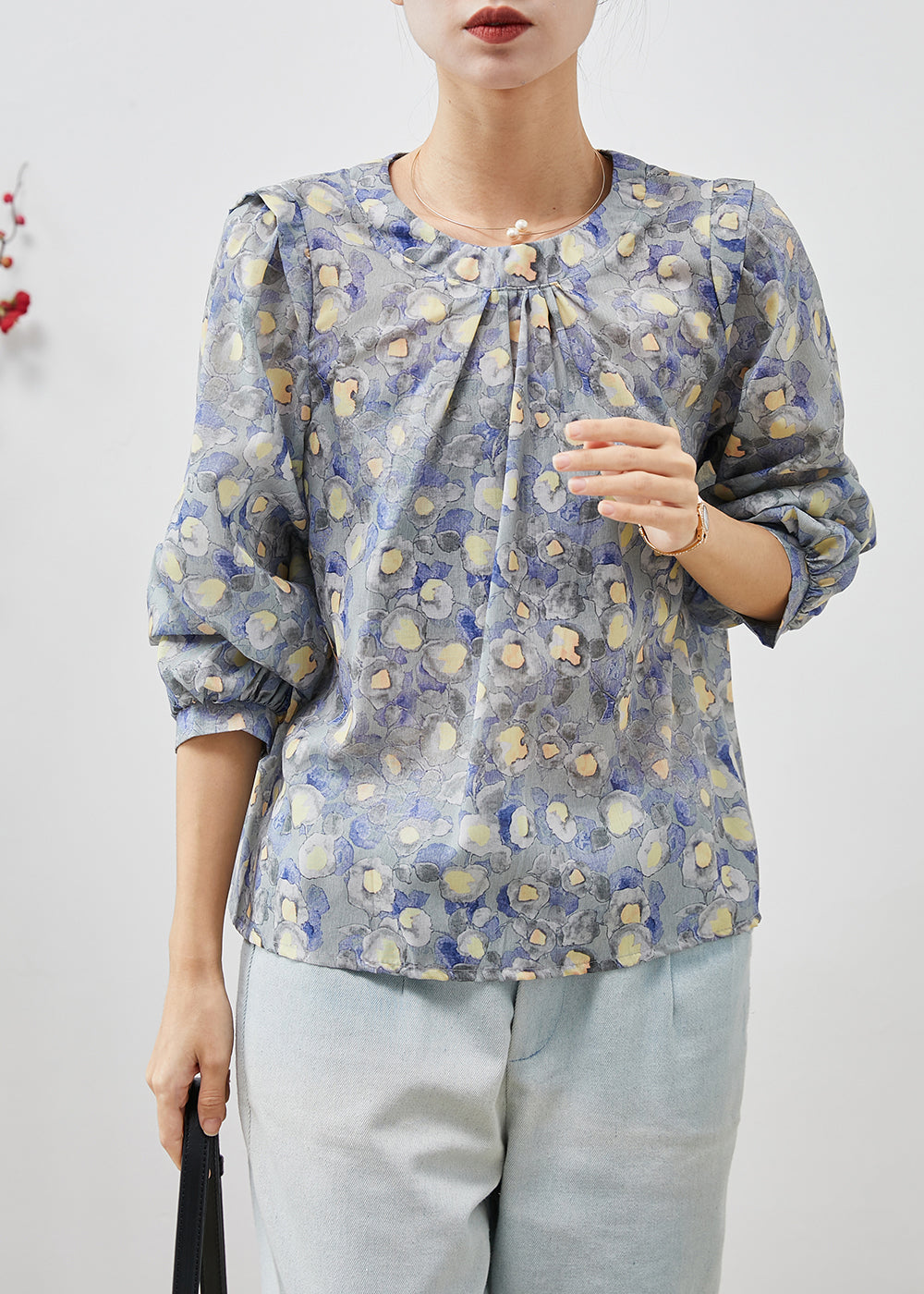 Polished Blouse with an Effortless Classic Look