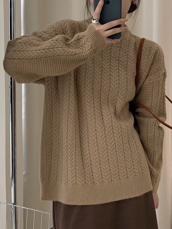 Effortlessly Elegant Sweater with a Timeless Design