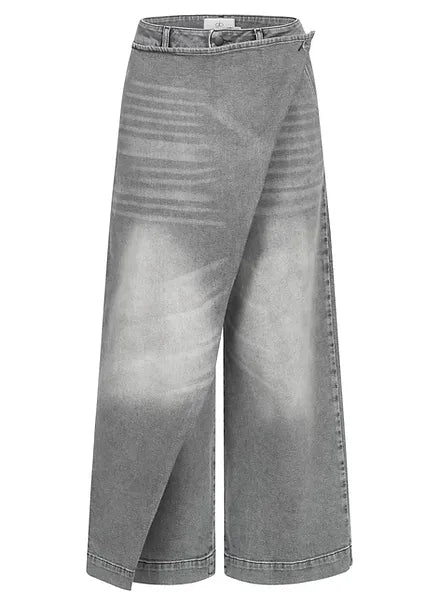 Beautifully Finished Garment in a Timeless Design
