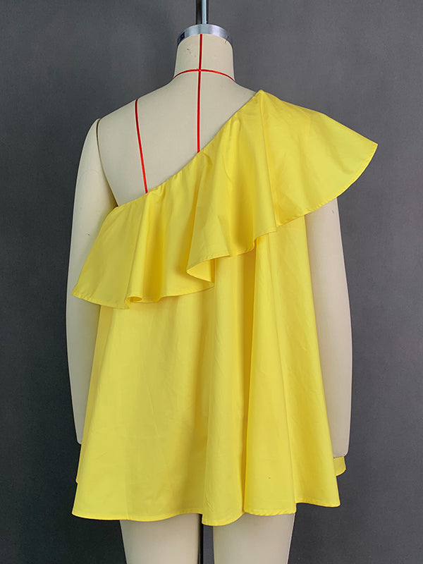 Well Tailored Top with a Graceful Silhouette