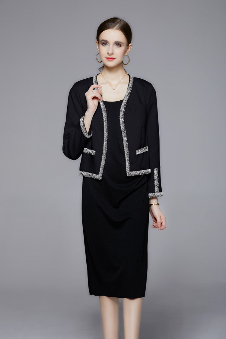 Well Tailored Coat with a Graceful Silhouette