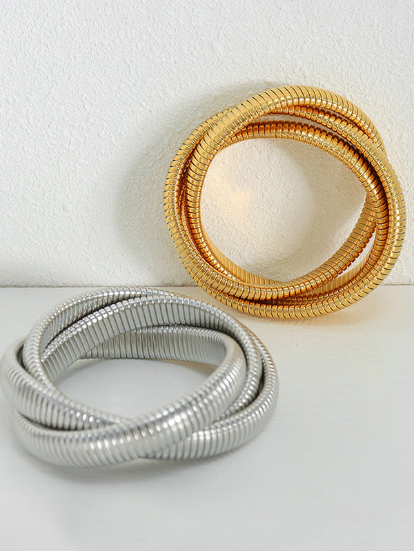 Effortlessly Elegant Garment with a Timeless Design