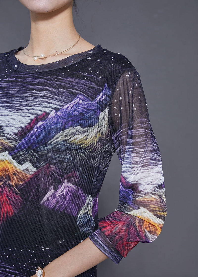 Well Tailored Top with a Graceful Silhouette