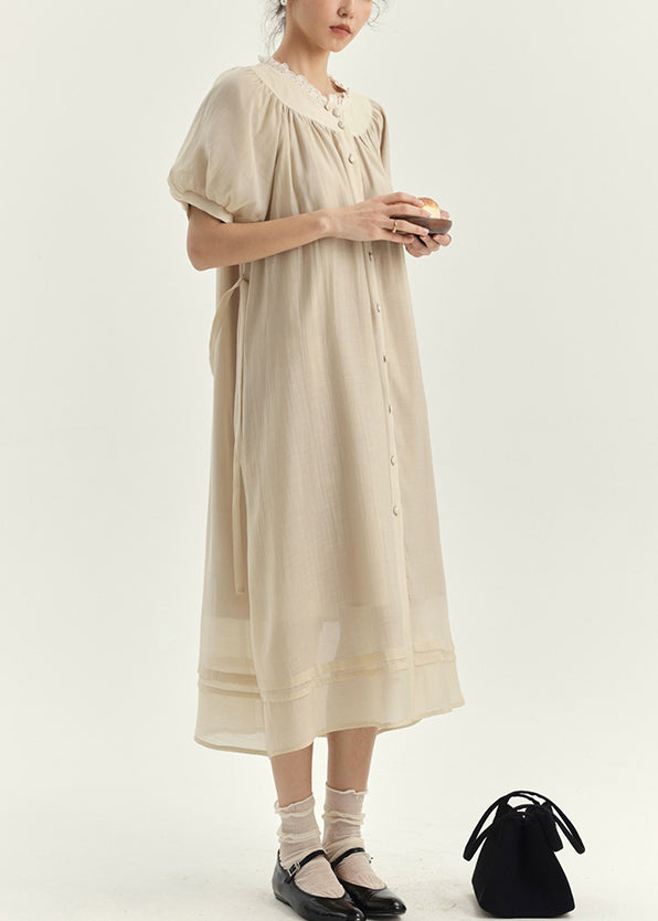 Beautifully Finished Dress in a Timeless Design