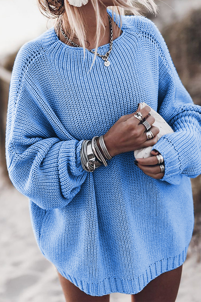 Well Tailored Sweater with a Graceful Silhouette