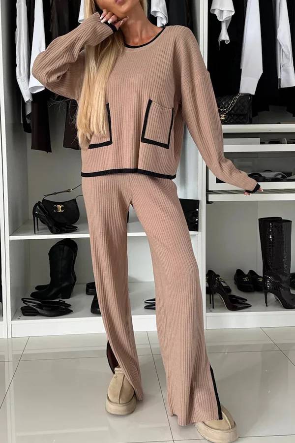 Sophisticated Pants with a Clean Classic Look
