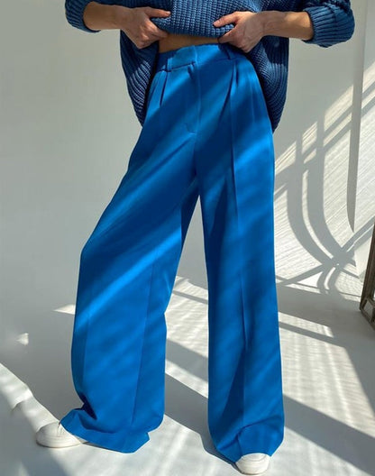 Classic Vintage Pants with a Flattering Fit