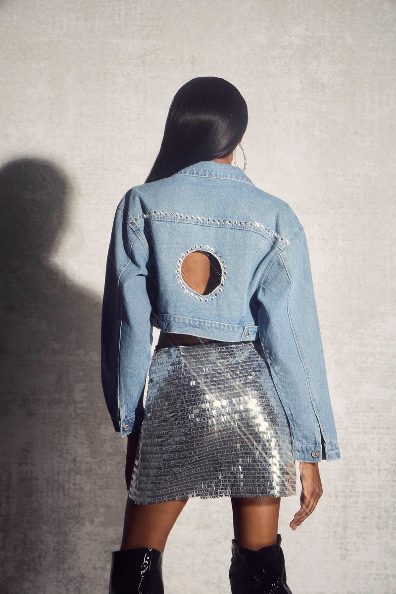 Gracefully Styled Jacket for Any Occasion