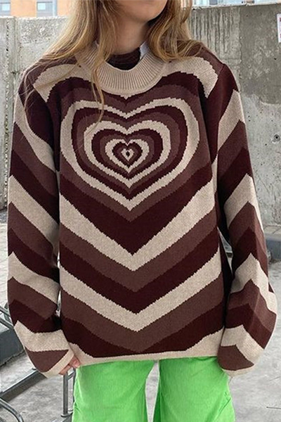 Classic Vintage Sweater with a Flattering Fit