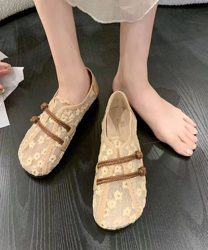 Classic Vintage Shoes with a Flattering Fit
