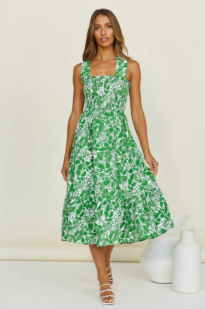 Sophisticated Dress with a Clean Classic Look