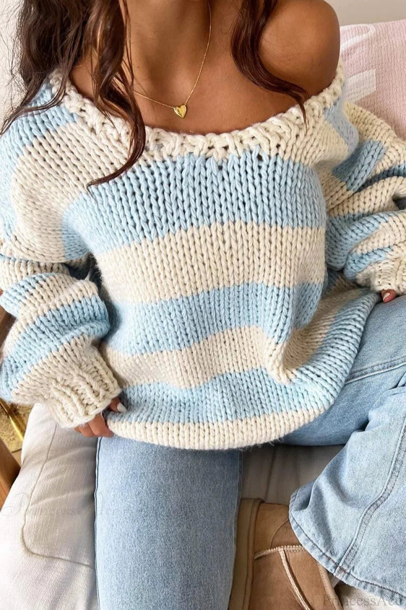Effortlessly Elegant Sweater with a Timeless Design