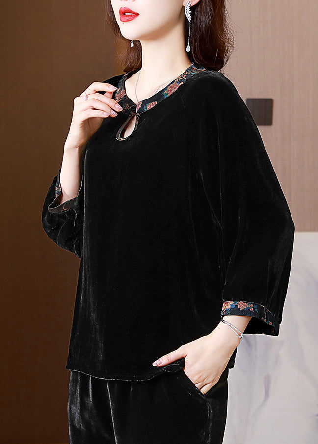 Well Tailored Shirt with a Graceful Silhouette