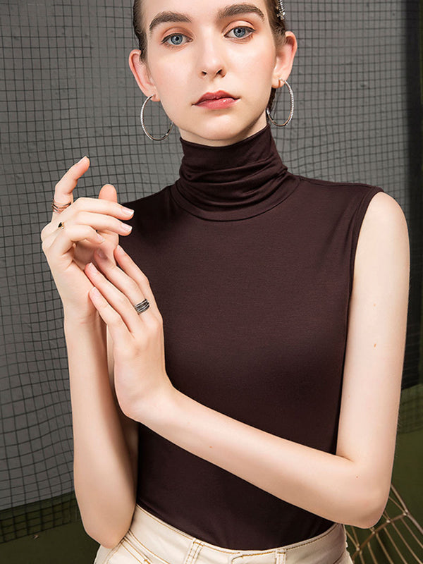 Effortlessly Elegant Top with a Timeless Design