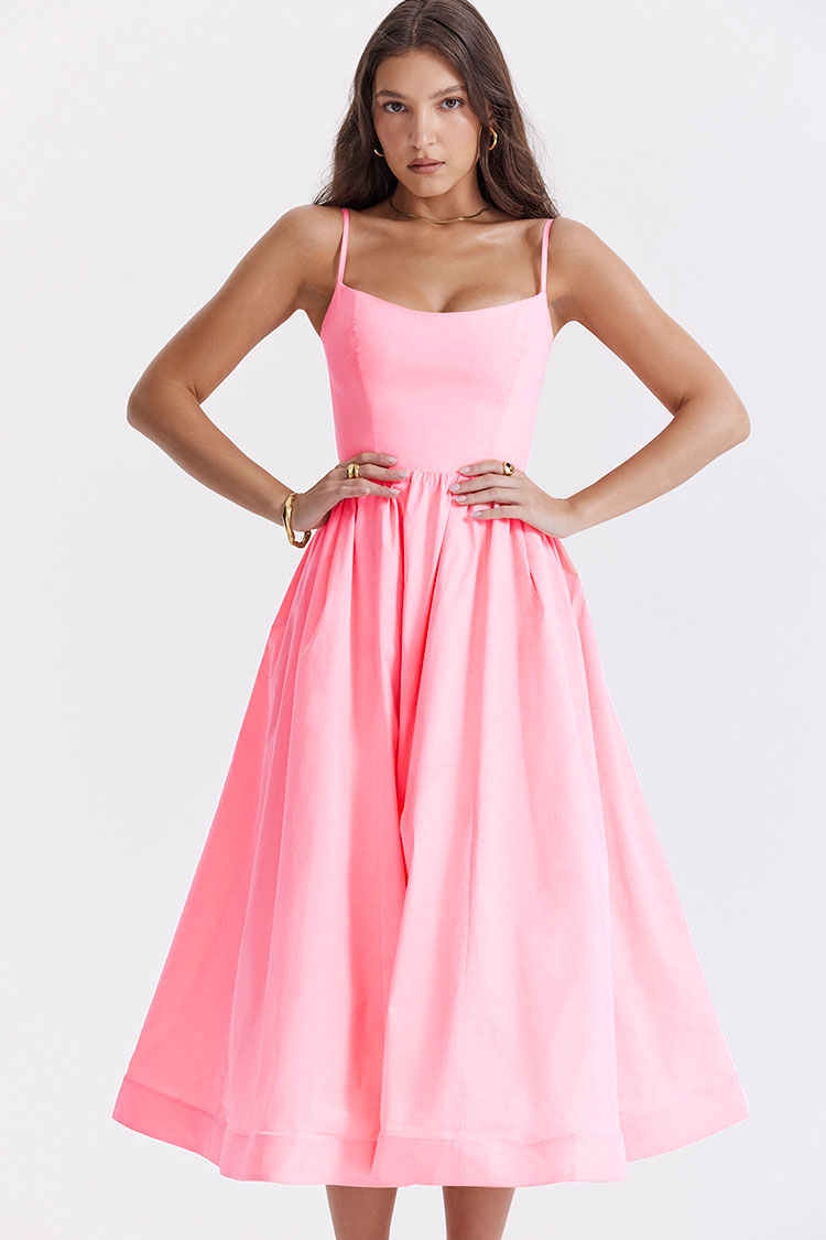 Effortlessly Elegant Dress with a Timeless Design