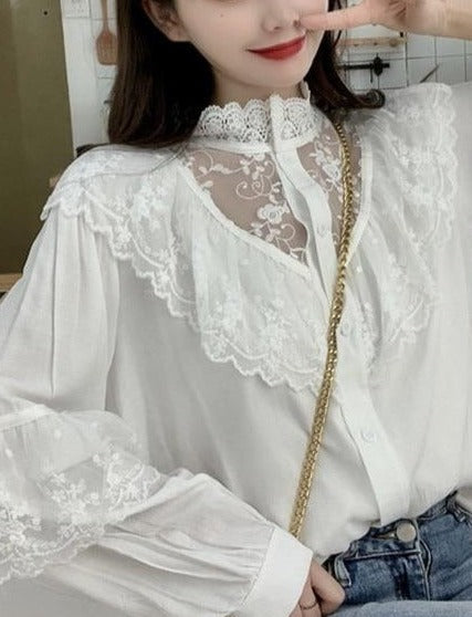 Effortlessly Elegant Blouse with a Timeless Design
