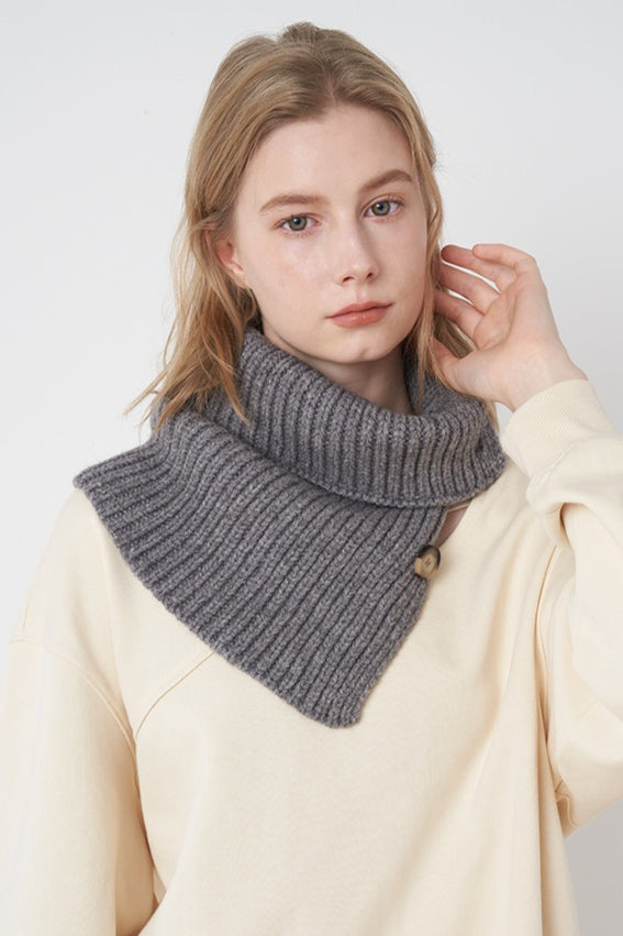 Effortlessly Elegant Garment with a Timeless Design