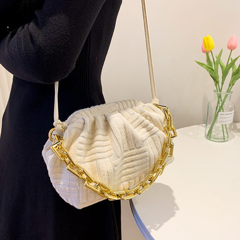 Beautifully Crafted Bag in a Classic Style