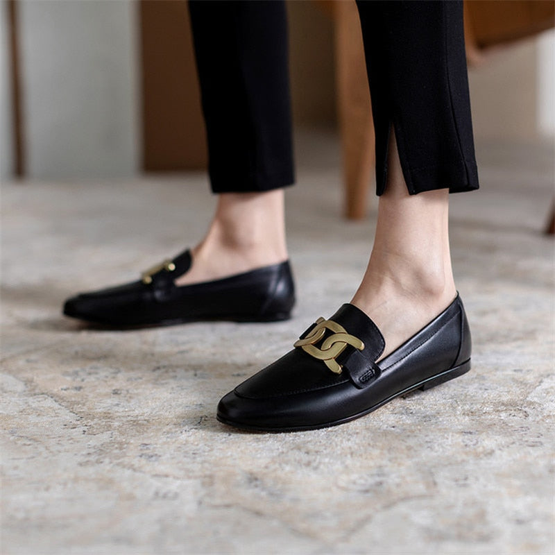 Sophisticated Garment with a Clean Classic Look