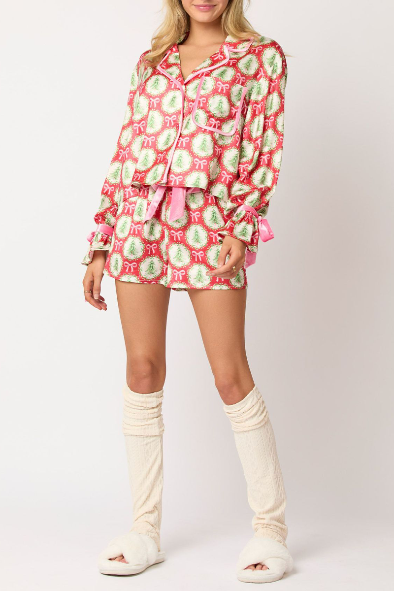 Gracefully Styled Garment for Any Occasion