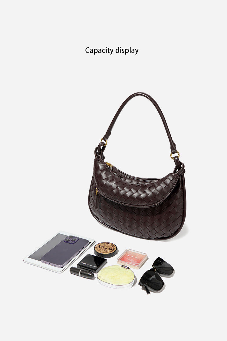Beautifully Finished Bag in a Timeless Design